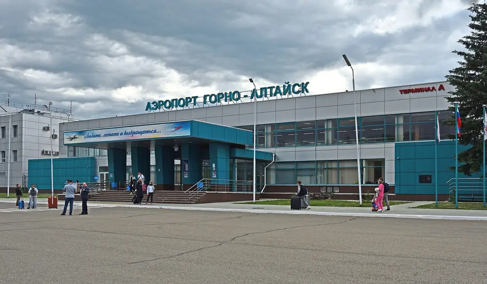 Здание аэропорта Горно-Алтайск